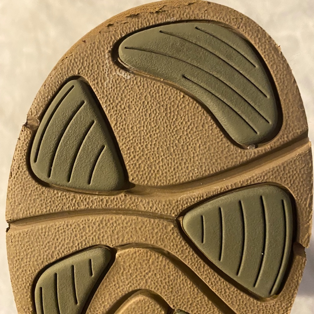 Green Ugg boot with pocket, size 6 - Picture 5 of 12